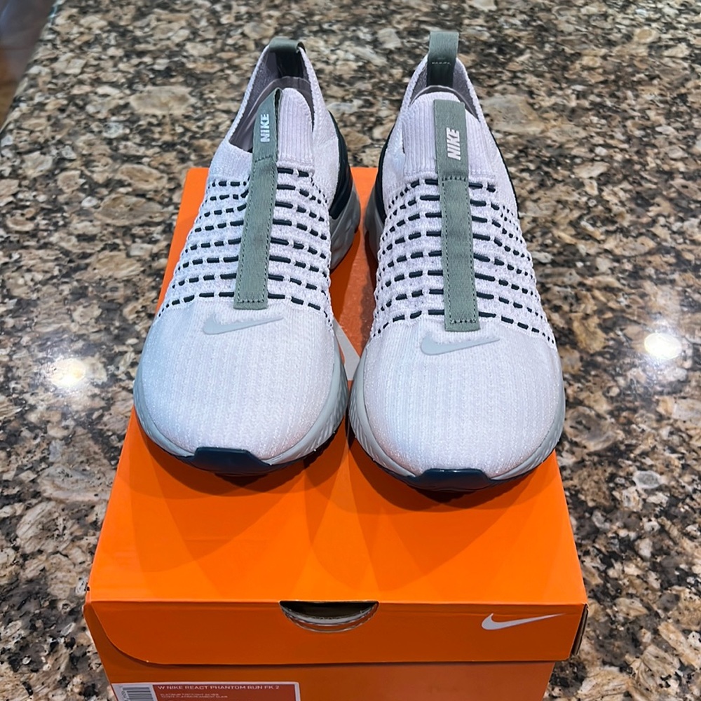 NIB nike react phantom run fk 2